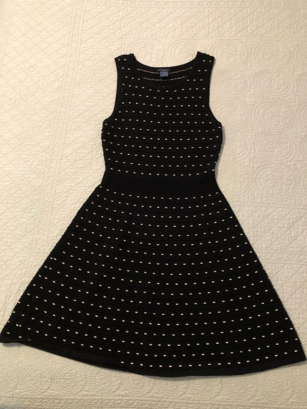 Ann Taylor sleeveless fit and flare dress. Size small petite.